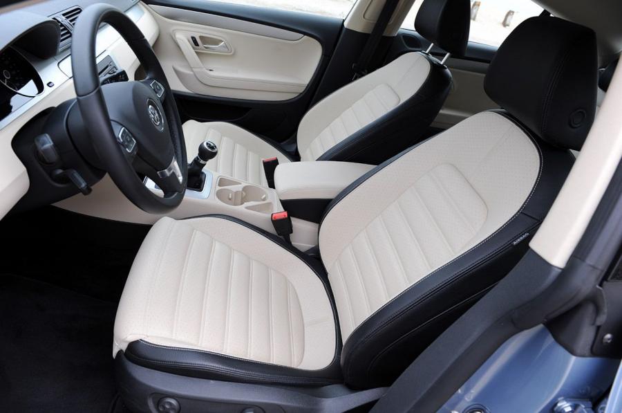  Volkswagen Passat CC Sport 2009 года  (фото 23 из 32)